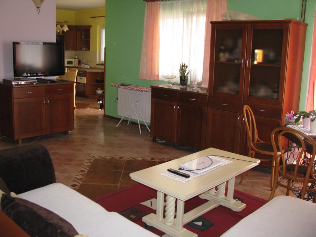 Apartment Megi Tribalj Exterior foto